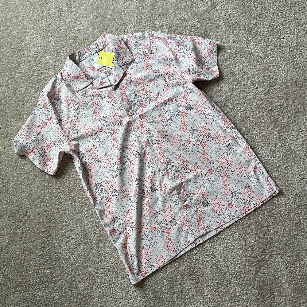 All in Motion Boys Patriotic Fireworks Print Resort Golf Shirt NWT Size XL 14